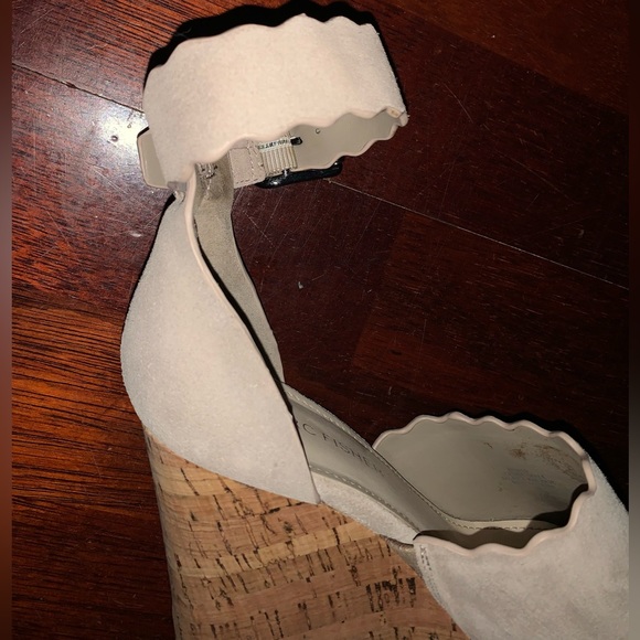 MARC FISHER SUEDE CORK ANKLE STRAP wedges WOMENS size 6 - mint ! - Picture 13 of 16